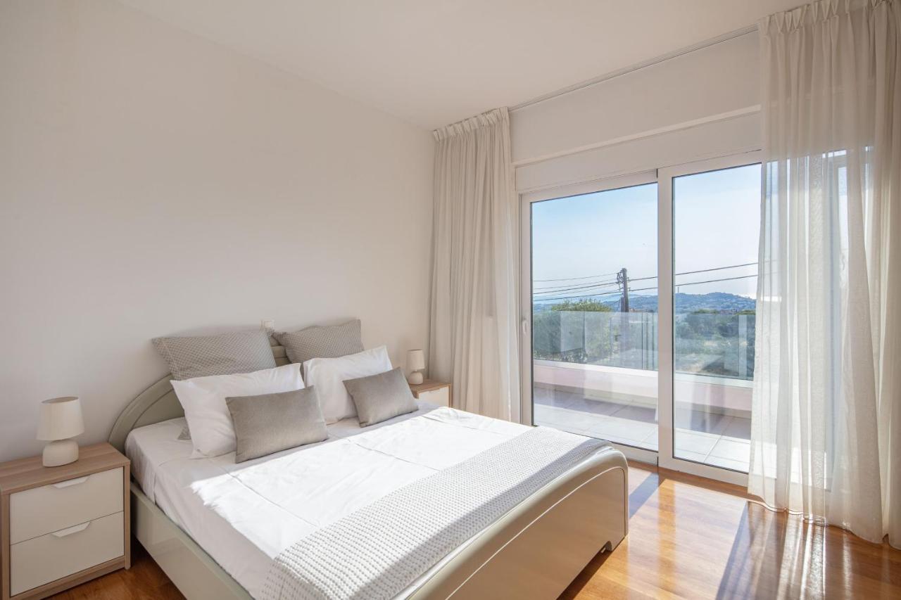 Athens Riviera Grand Panoramic Lagonissi Villa